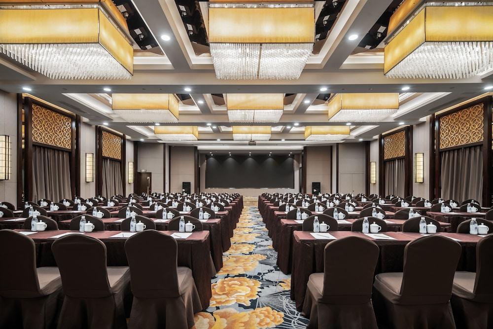 Minshan Lhasa Grand Hotel Chengdu Zewnętrze zdjęcie